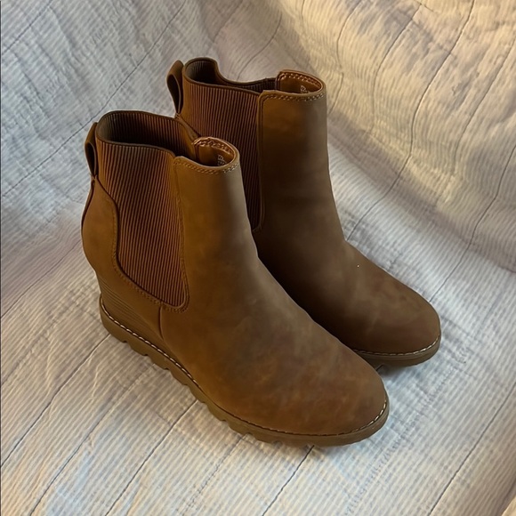 Universal Thread Shoes - Brown Ankle Boots